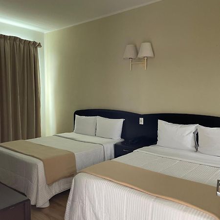 מונטריי Hotel Plaza Del Arco Express מראה חיצוני תמונה