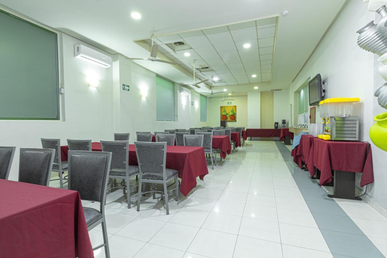 מונטריי Hotel Plaza Del Arco Express מראה חיצוני תמונה