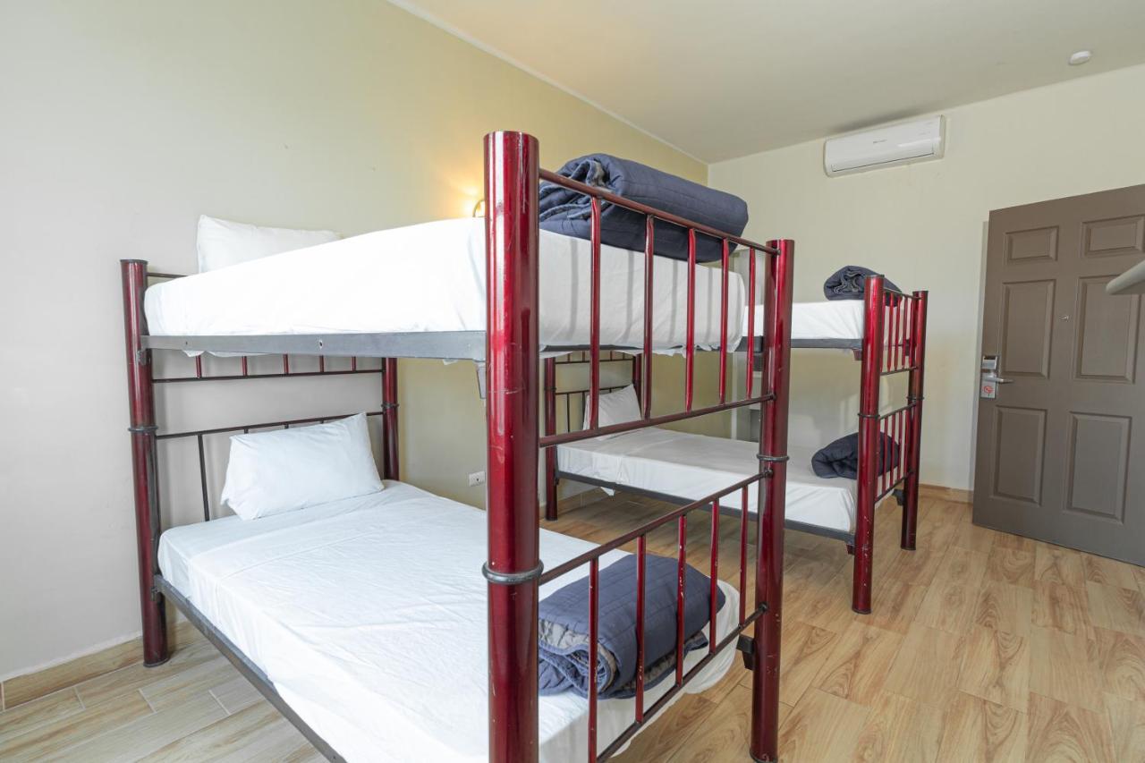 מונטריי Hotel Plaza Del Arco Express מראה חיצוני תמונה