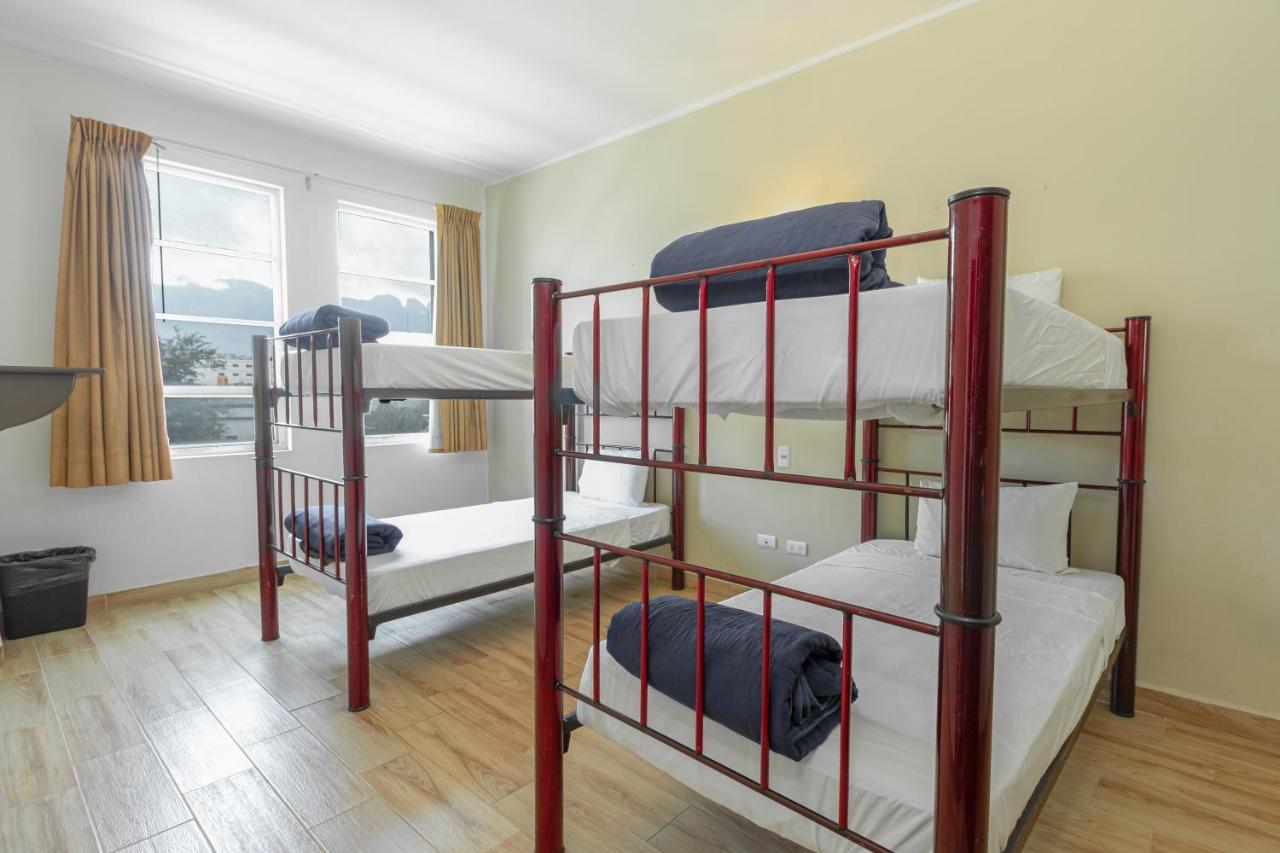 מונטריי Hotel Plaza Del Arco Express מראה חיצוני תמונה