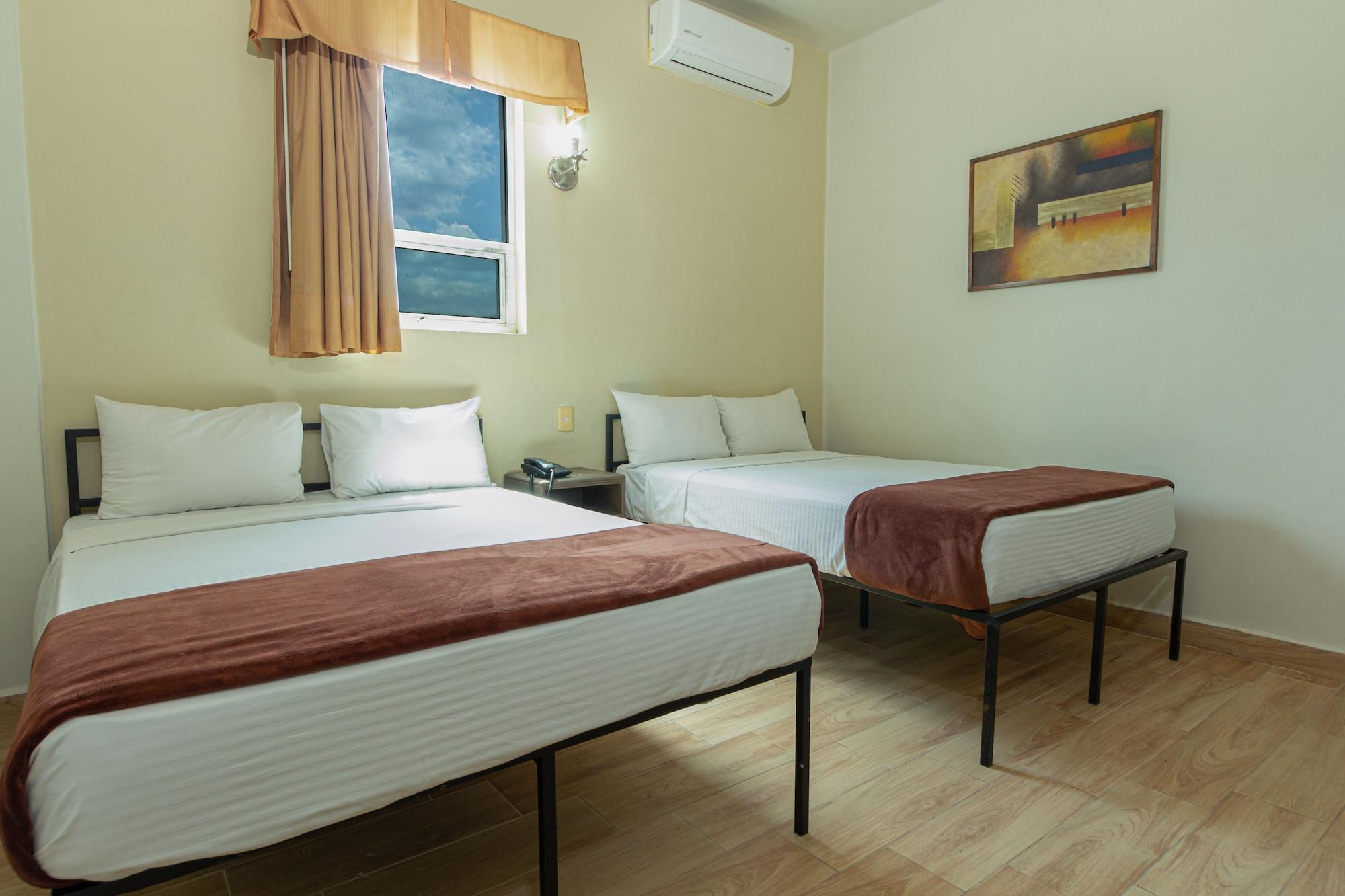 מונטריי Hotel Plaza Del Arco Express מראה חיצוני תמונה