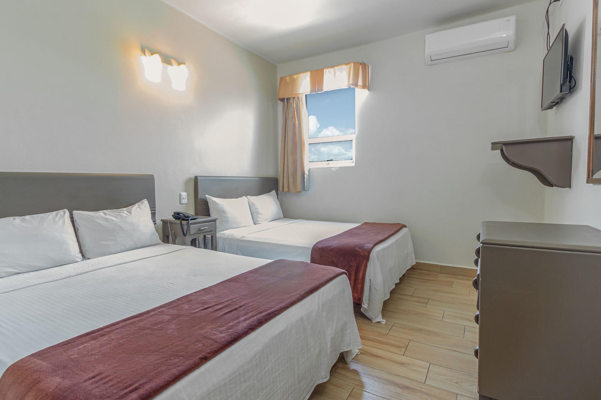 מונטריי Hotel Plaza Del Arco Express מראה חיצוני תמונה