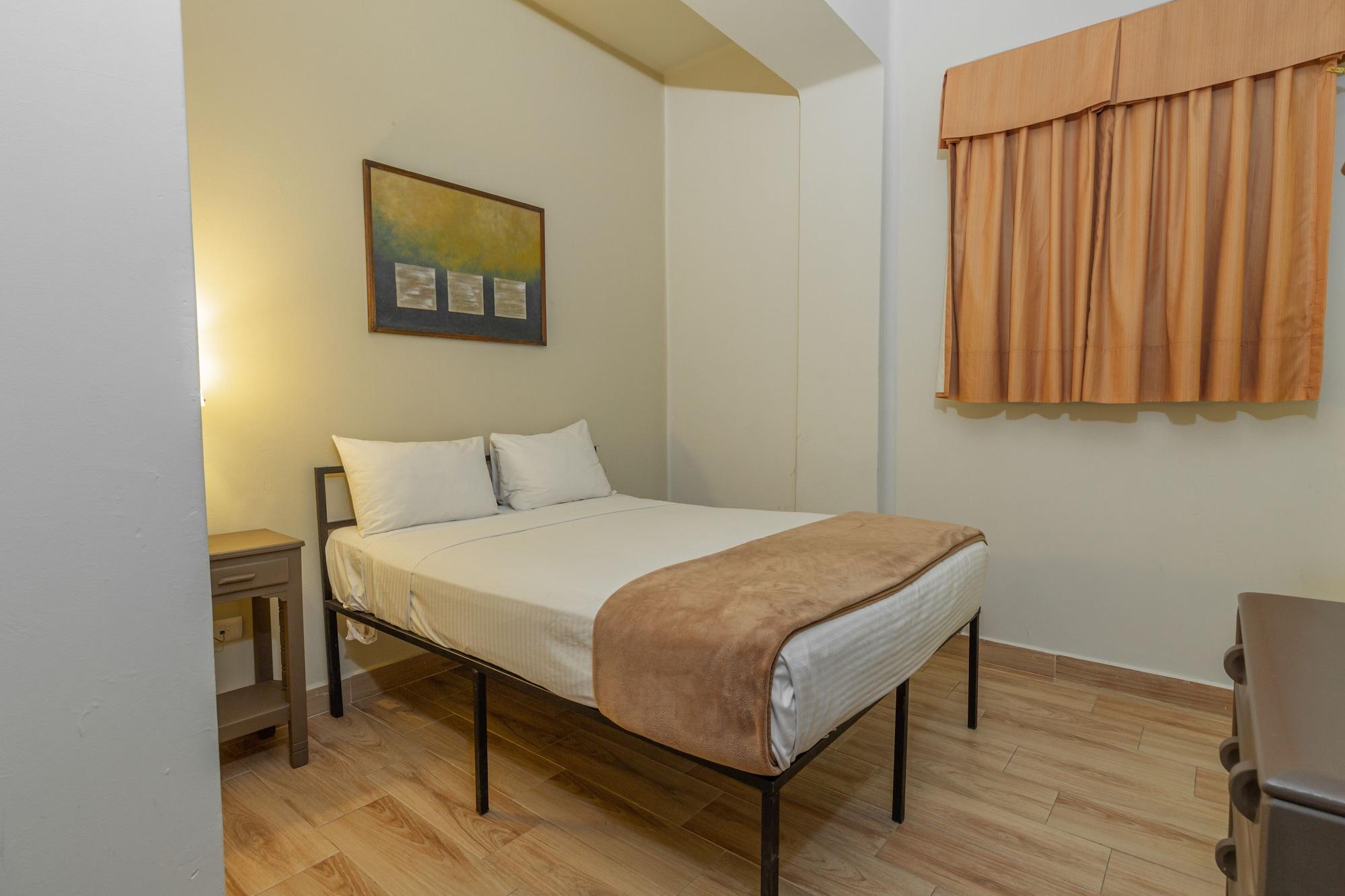 מונטריי Hotel Plaza Del Arco Express מראה חיצוני תמונה