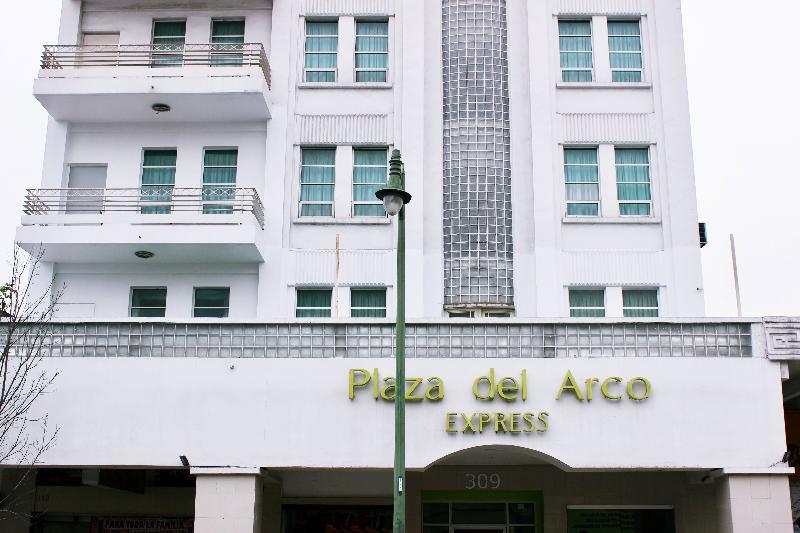 מונטריי Hotel Plaza Del Arco Express מראה חיצוני תמונה